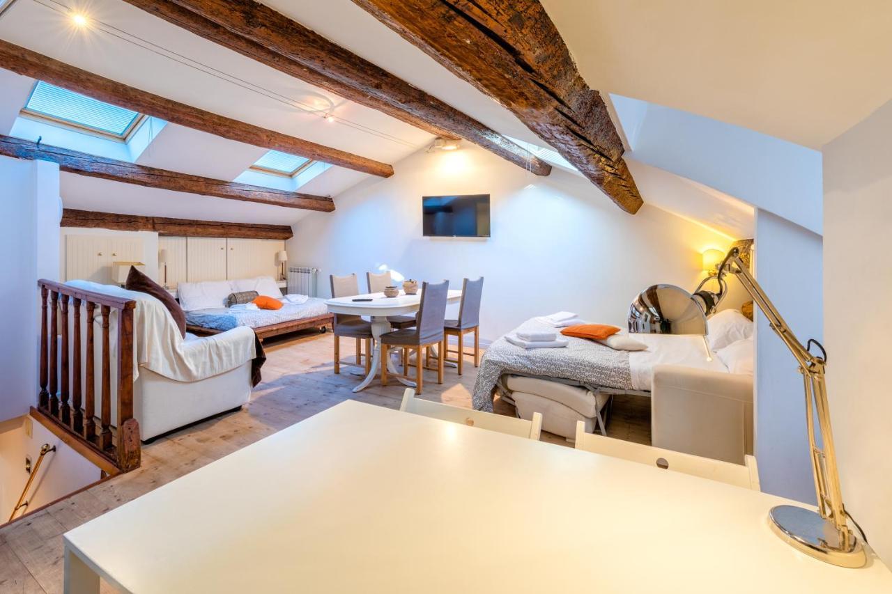 Venice Lovely Apartment ภายนอก รูปภาพ