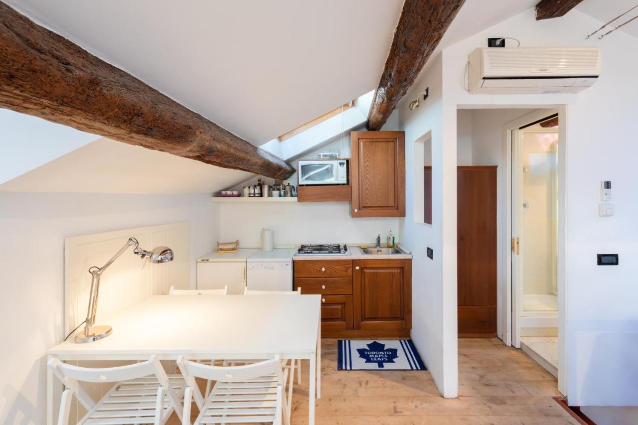 Venice Lovely Apartment ภายนอก รูปภาพ